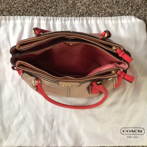 Coach Leather Purse - Picture 5 of 6